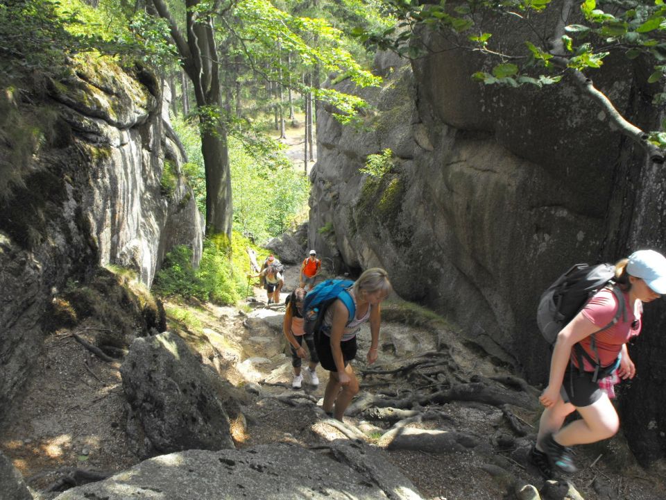 Wycieczka w Rudawy Janowickie s002 - PTTK Strzelin