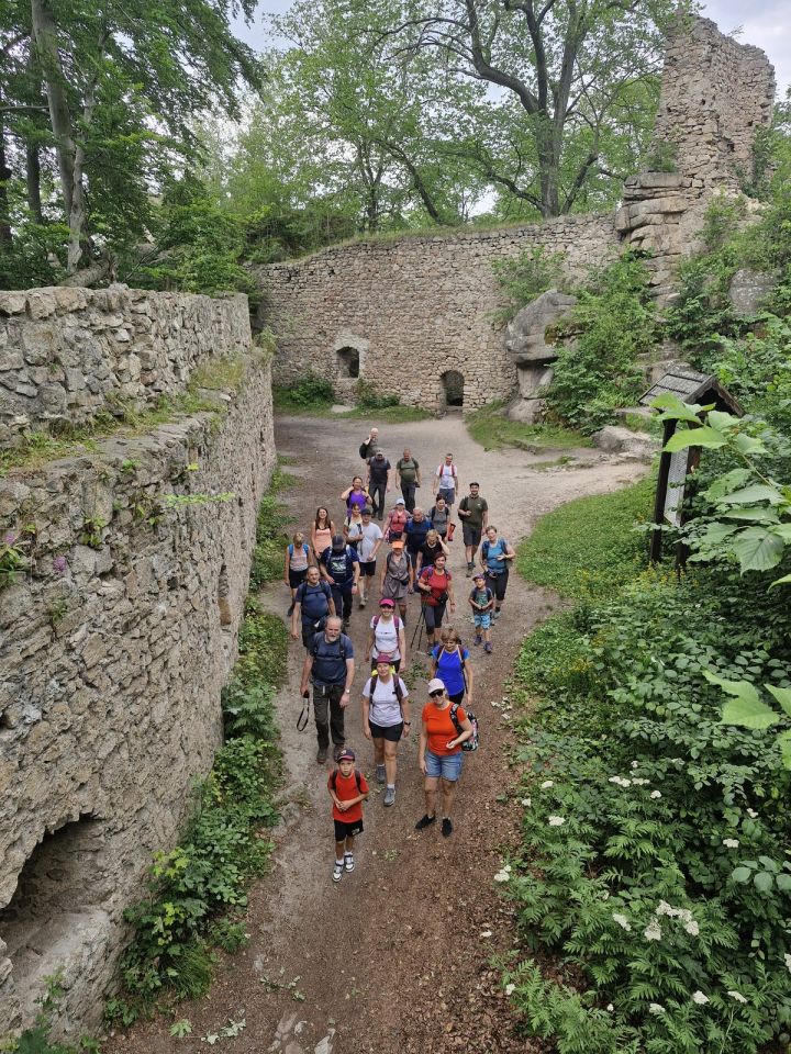 Wycieczka w Rudawy Janowickie s002 - PTTK Strzelin