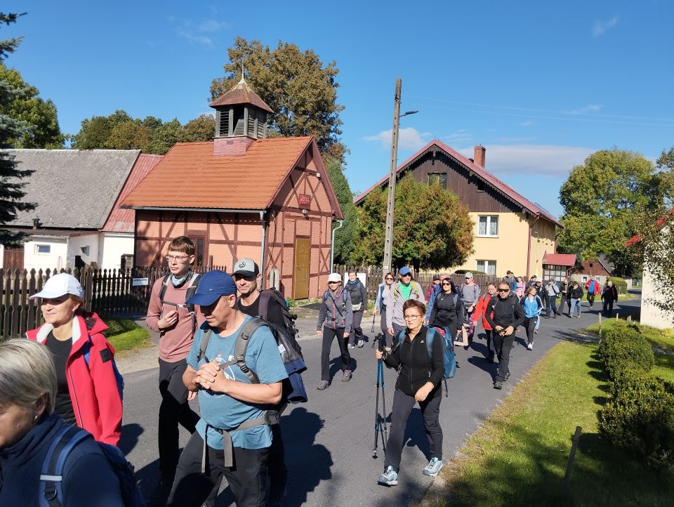 Wycieczka w Rudawy Janowickie s002 - PTTK Strzelin