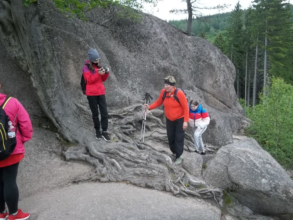 Wycieczka w Rudawy Janowickie s002 - PTTK Strzelin