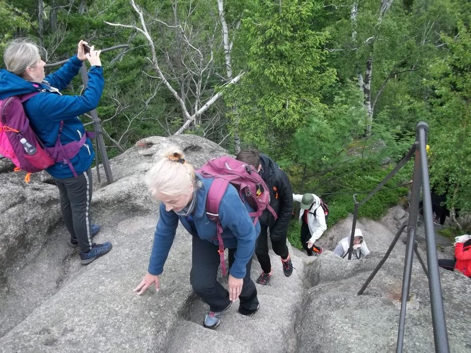 Wycieczka w Rudawy Janowickie s002 - PTTK Strzelin