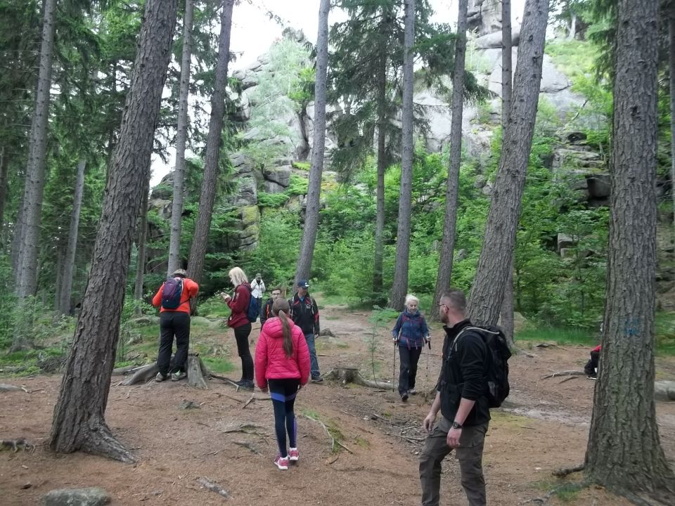 Wycieczka w Rudawy Janowickie s002 - PTTK Strzelin