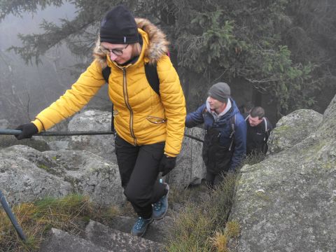 Wycieczka w Rudawy Janowickie s15 - PTTK Strzelin