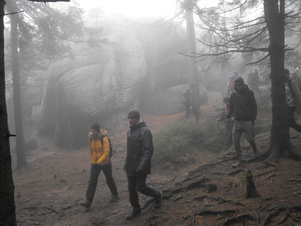 Wycieczka w Rudawy Janowickie s002 - PTTK Strzelin