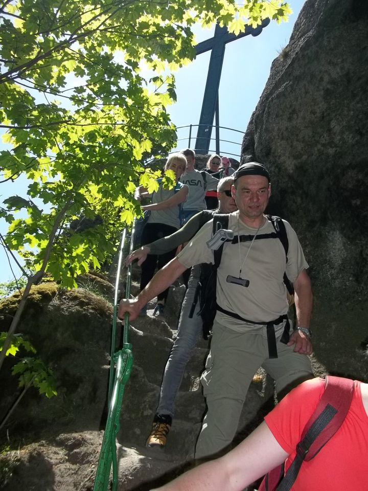 Wycieczka w Rudawy Janowickie s002 - PTTK Strzelin