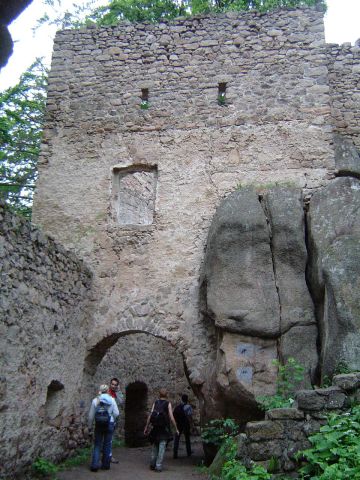 Zamek Bolcz�w w Rudawach Janowickich s004 - PTTK Strzelin