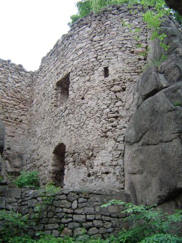 Zamek Bolcz�w w Rudawach Janowickich s005 - PTTK Strzelin