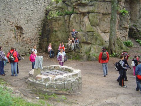 Zamek Bolcz�w w Rudawach Janowickich s025 - PTTK Strzelin