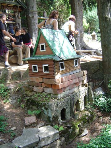 Mi�dzyg�rze - Ogr�d Bajek