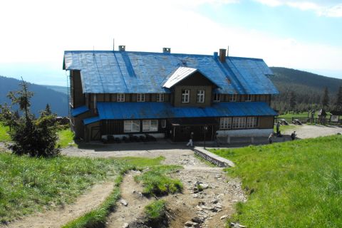 Schronisko PTTK 'Na �nie�niku' s003 - PTTK Strzelin