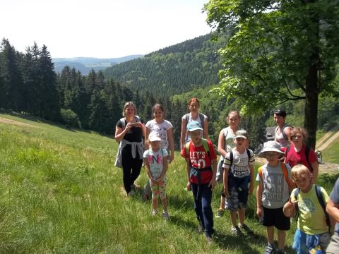 Zej�cie do schroniska PTTK 'Zygmunt�wka' s083 - PTTK Strzelin