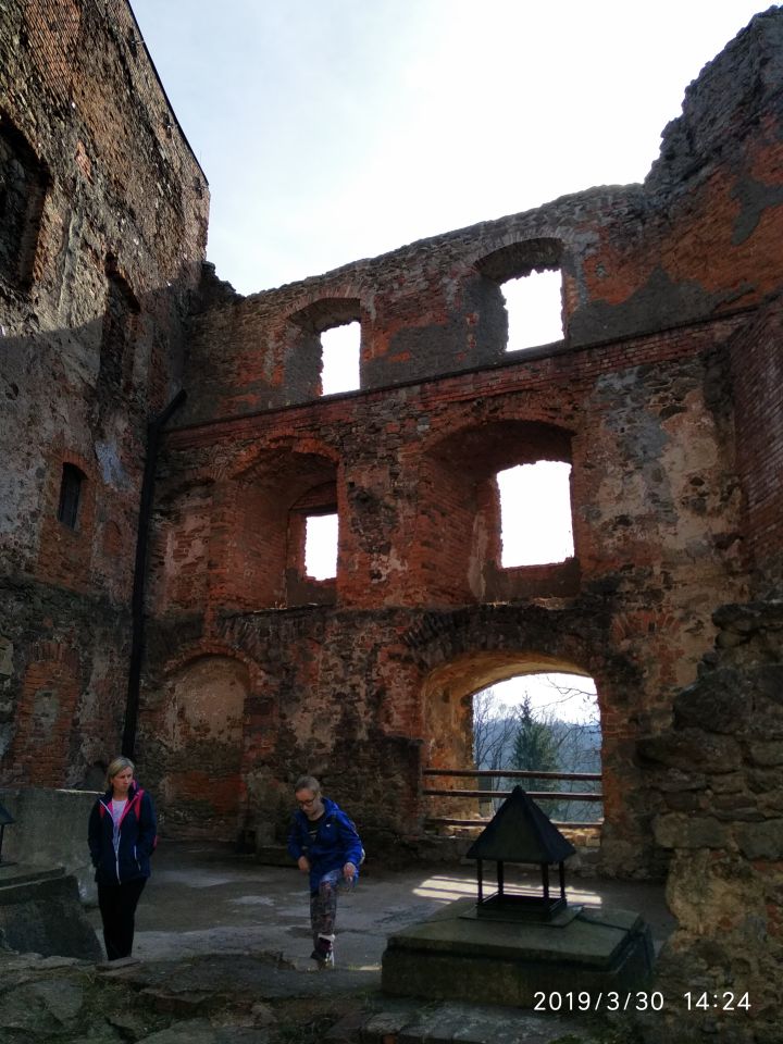 Zamek Grodno w Zag�rzu �l�skim d044 - PTTK Strzelin