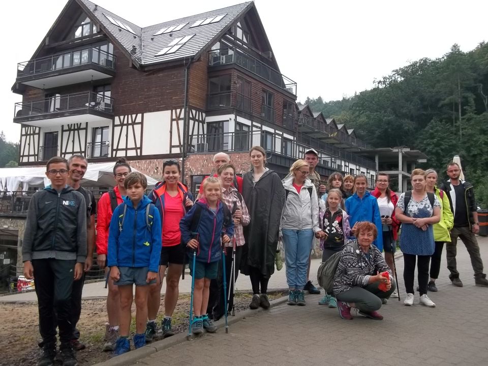 Wycieczka w Góry Wałbrzyskie i Sowie s002 - PTTK Strzelin