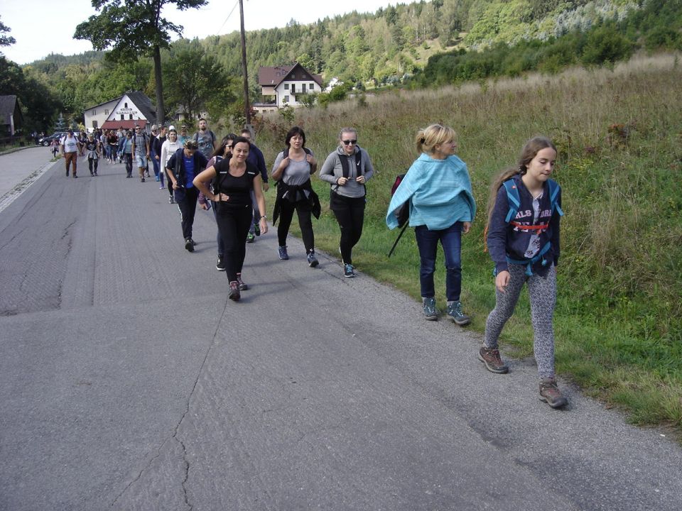 Start rajdu w Pstr��nej d055 - PTTK Strzelin