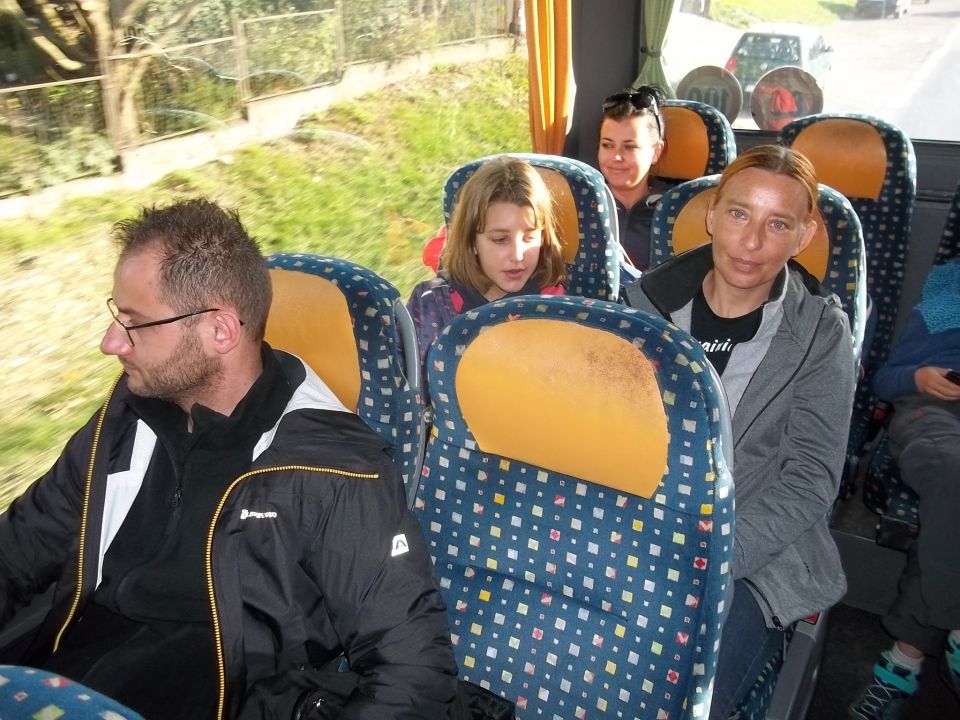 Wycieczka w Góry Stołowe s002 - PTTK Strzelin