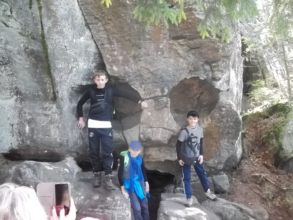 Wycieczka w Góry Stołowe s002 - PTTK Strzelin