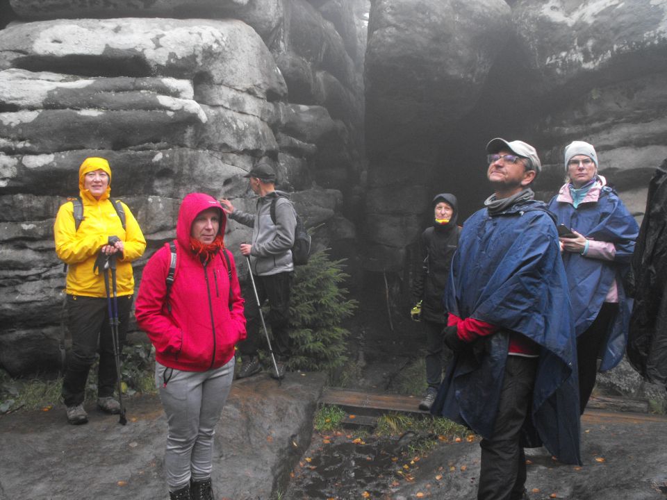 Wycieczka w Góry Stołowe s003 - PTTK Strzelin