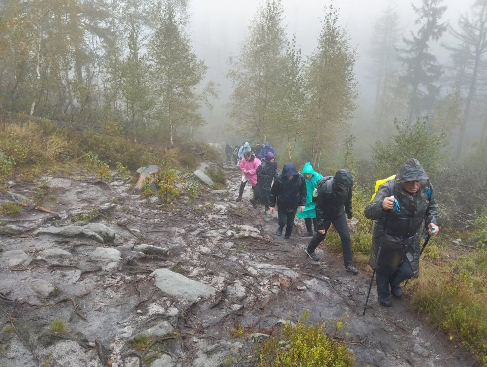 Wycieczka w Góry Stołowe s003 - PTTK Strzelin