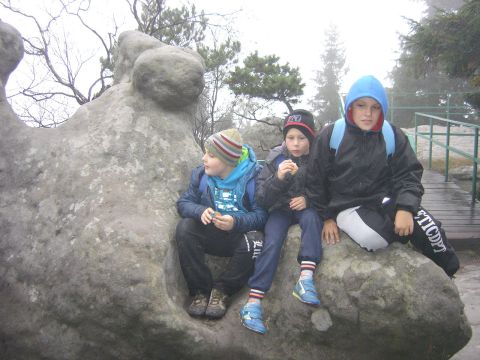 XVI Rajd 'G�ry Sto�owe' - B��dne Ska�y s103 - PTTK Strzelin