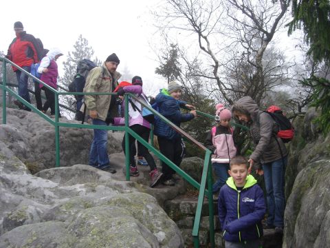 XVI Rajd 'G�ry Sto�owe' - B��dne Ska�y s107 - PTTK Strzelin