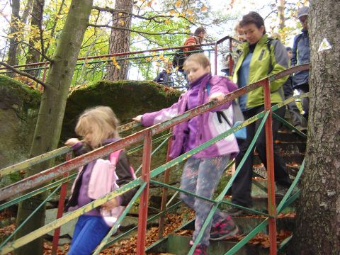 XVI Rajd 'G�ry Sto�owe' - taras widokowy na Szczytniku s066 - PTTK Strzelin