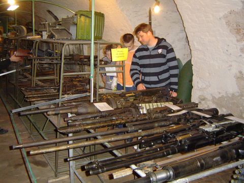�widnica - Muzeum Broni - wycieczka s009 - PTTK Strzelin