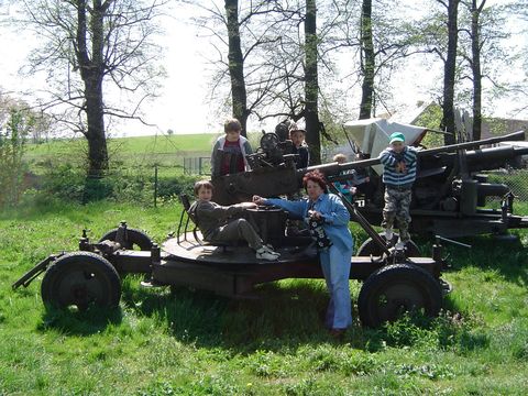 �widnica - Muzeum Broni - wycieczka s017 - PTTK Strzelin