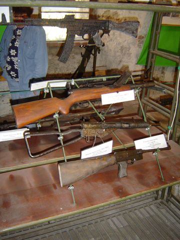 Muzeum Broni - �widnica s033 - PTTK Strzelin