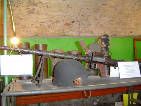 Muzeum Broni - �widnica s079 - PTTK Strzelin