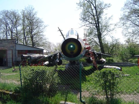 Muzeum Broni - �widnica s108 - PTTK Strzelin