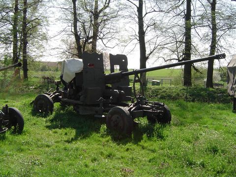 Muzeum Broni - �widnica s109 - PTTK Strzelin