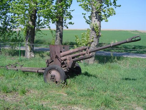 Muzeum Broni - �widnica s121 - PTTK Strzelin