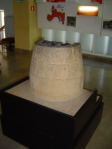 Nowa S�upia - Muzeum Hutnictwa - piec dymarski