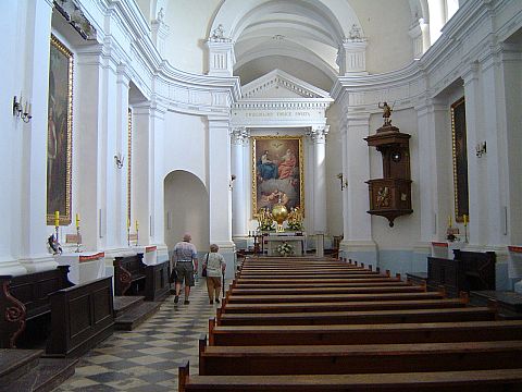 G�ry �wi�tokrzyskie - �wi�ty Krzy� - ko�ci� klasztorny