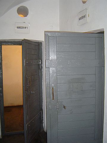 �wi�ty Krzy� - wi�zienie