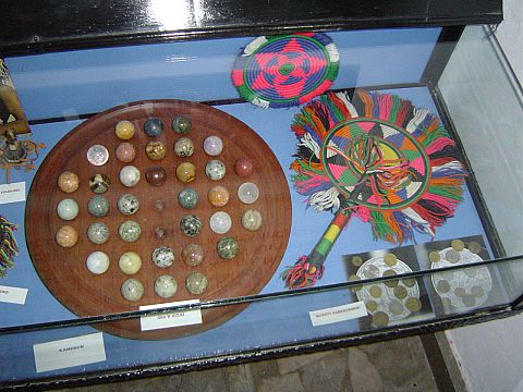 �wi�ty Krzy� - Muzeum Misyjne