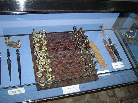 �wi�ty Krzy� - Muzeum Misyjne