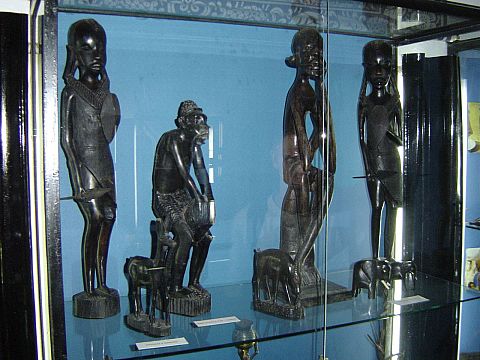 �wi�ty Krzy� - Muzeum Misyjne