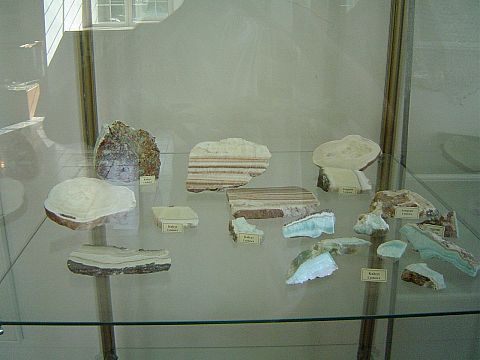 �wi�ty Krzy� - Muzeum Przyrodnicze �wi�tokrzyskiego Parku Narodowego