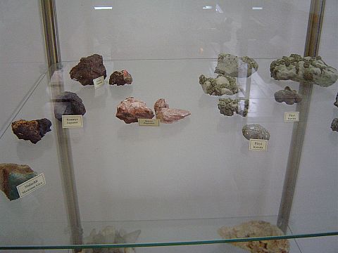 �wi�ty Krzy� - Muzeum Przyrodnicze �wi�tokrzyskiego Parku Narodowego