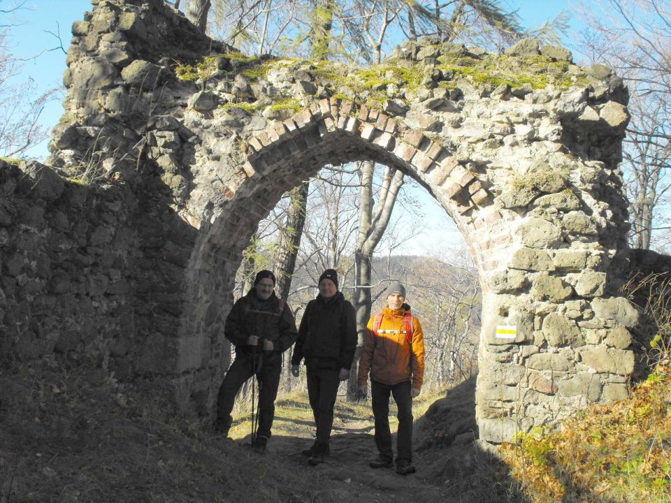 Wycieczka w Góry Wałbrzyskie s002 - PTTK Strzelin