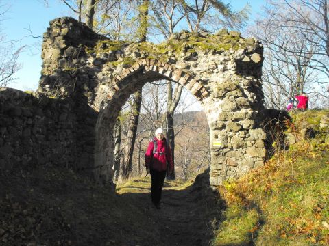 Wycieczka w Góry Wałbrzyskie s17 - PTTK Strzelin