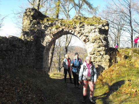 Wycieczka w Góry Wałbrzyskie s19 - PTTK Strzelin