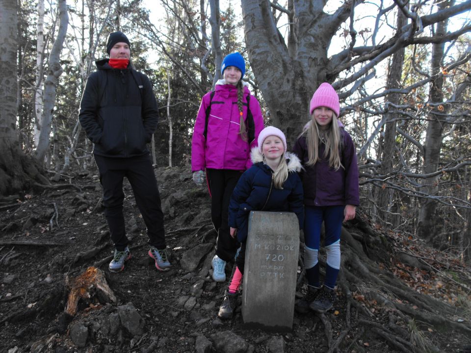 Wycieczka w Góry Wałbrzyskie s002 - PTTK Strzelin