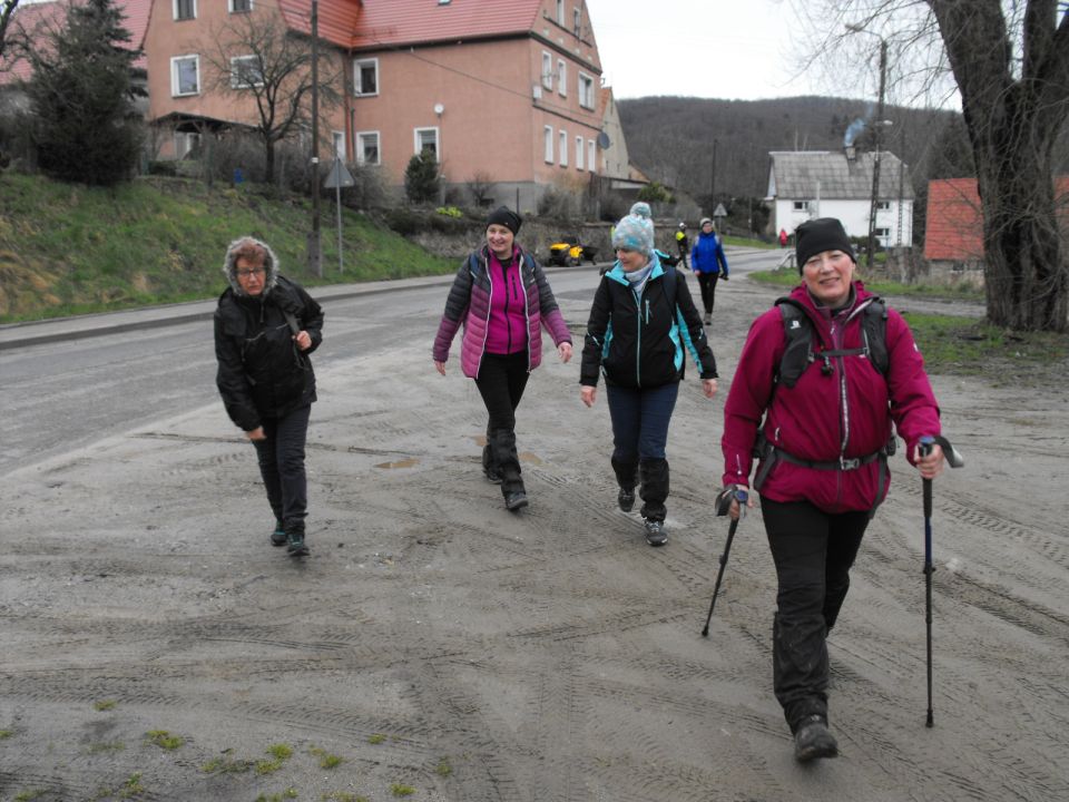 Wycieczka po Pogórzu Wałbrzyskim s002 - PTTK Strzelin