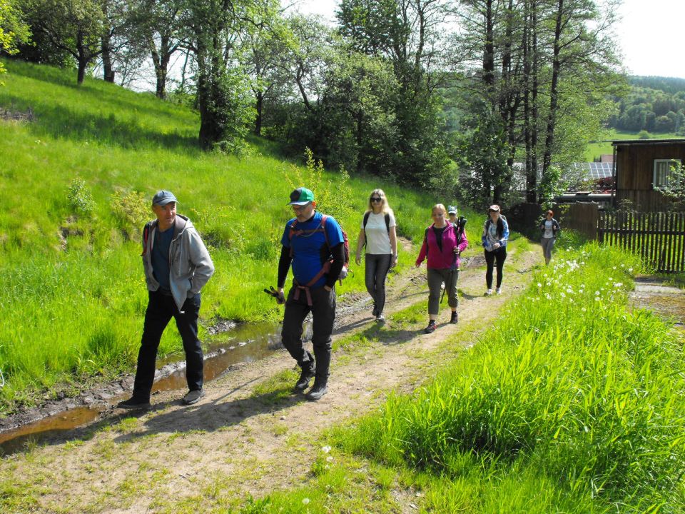 Wycieczka w Góry Wałbrzyskie s002 - PTTK Strzelin