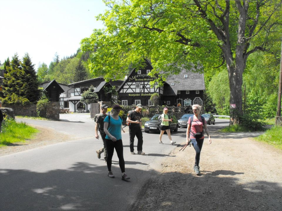 Wycieczka w Góry Wałbrzyskie s002 - PTTK Strzelin