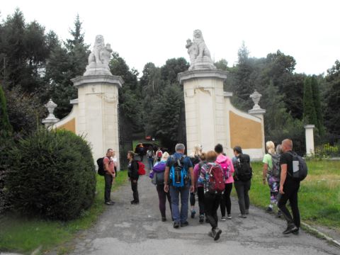 Wycieczka po Pogórzu Wałbrzyskim s6 - PTTK Strzelin