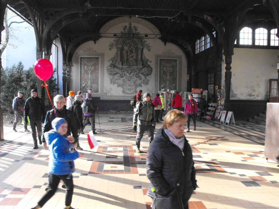 Wycieczka po Górach Wałbrzyskich s002 - PTTK Strzelin