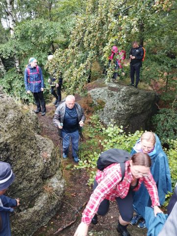 Wycieczka po Górach Wałbrzyskich s24 - PTTK Strzelin